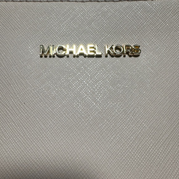 Michael Kors Blush Pink Tote Bag - Picture 3 of 11